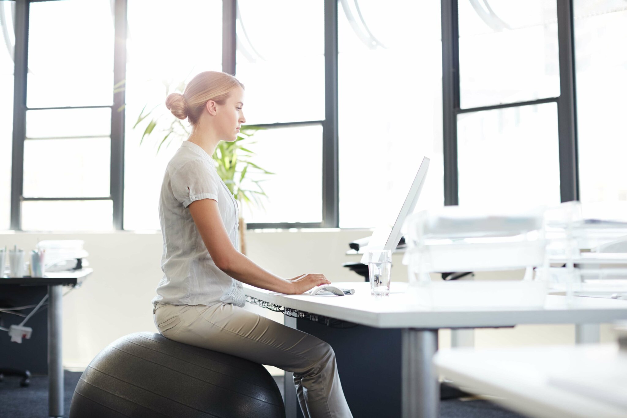 TELETRABALHO E ERGONOMIA: A PREVENÇÃO É MELHOR DO QUE A CURA