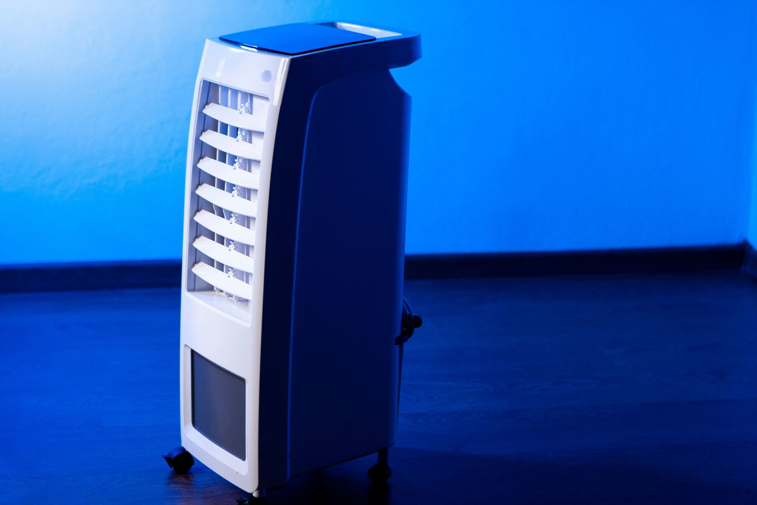 Guia de compras: Como escolher um refrigerador de ar para a sua empresa?