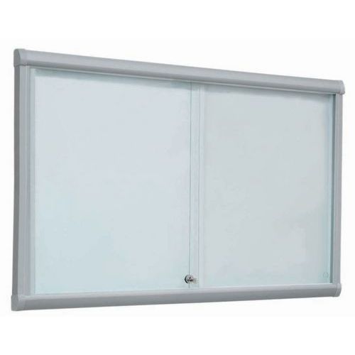 Vitrina de interior com portas corrediças Leader – fundo em alumínio – porta de segurança em vidro