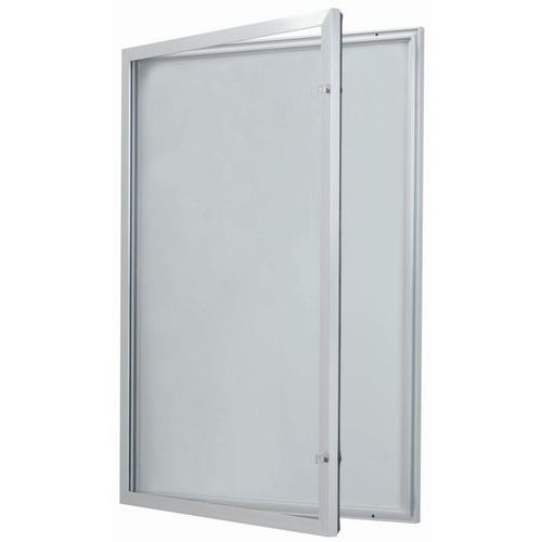 Vitrina de exterior com porta rebatível – fundo em alumínio – porta em vidro de segurança – fechaduras idêntic