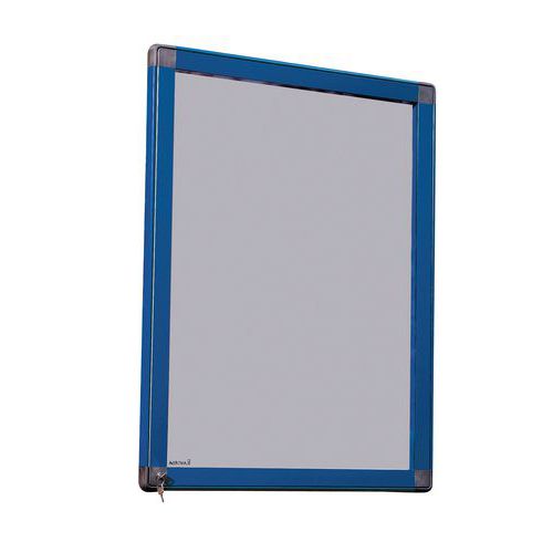 Vitrina de exterior Antares de estilo italiano – fundo em alumínio – porta em vidro de segurança