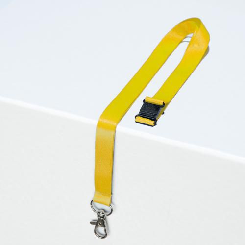Fita de pescoço reciclada com motivo – Avery Dennison