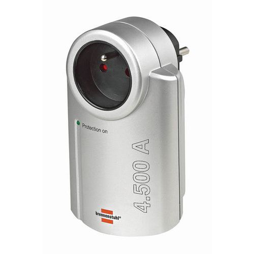 Tomada com estabilizador 4500 A Tomada com estabilizador 4500 A