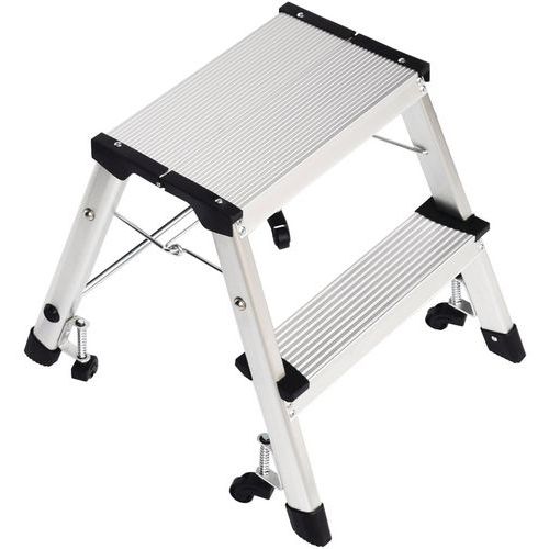 Miniescadote dobrável de simples acesso – Manutan Miniescadote dobrável de simples acesso – Manutan