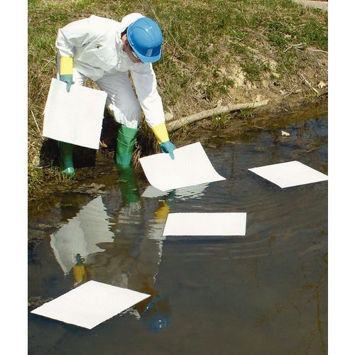 as folhas, mesmo saturadas, continuam a flutuar