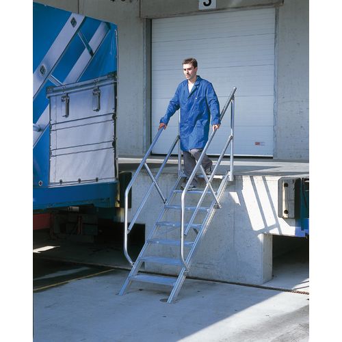 Escada com 60° de inclinação – Largura 600 mm – Tubesca Escada com 60° de inclinação – Largura 600 mm – Tubesca