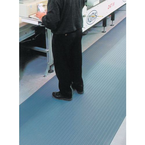 Tapete antifadiga ergonómico – Superfície estriada – Por metro linear – Manutan Tapete antifadiga ergonómico – Superfície estriada – Por metro linear – Manutan