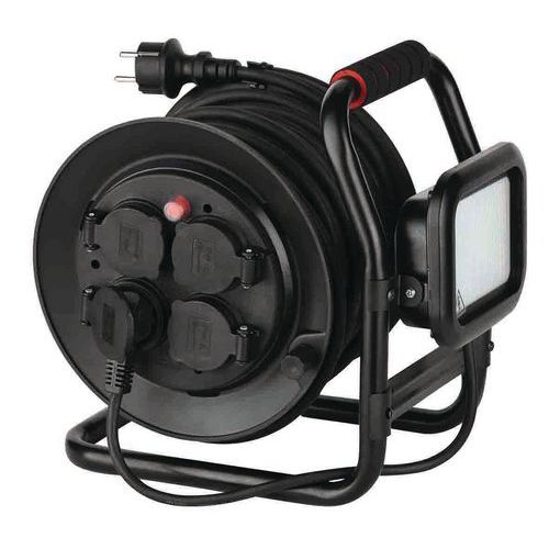 Enrolador ergonómico com foco – 4 tomadas – GS – 15 e 20 m – Manutan Enrolador ergonómico com foco – 4 tomadas – GS – 15 e 20 m – Manutan