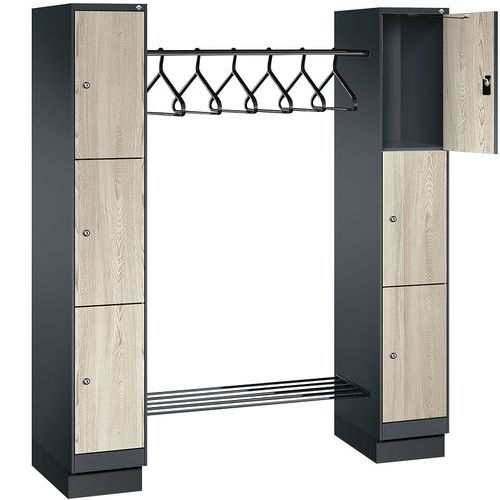 Cacifo com 6-10 compartimentos em madeira e guarda-roupa – largura do guarda-roupa: 1150 mm – CP Cacifo com 6-10 compartimentos em madeira e guarda-roupa – largura do guarda-roupa: 1150 mm – CP